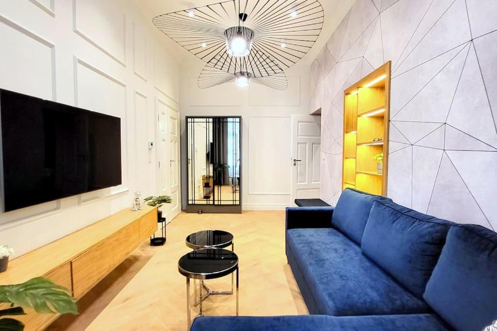 Exclusive, Unique Apartment, 2 Bathrooms, 105sqm Apartment