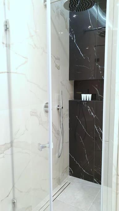 Exclusive, Unique Apartment, 2 Bathrooms, 105sqm Kraków
