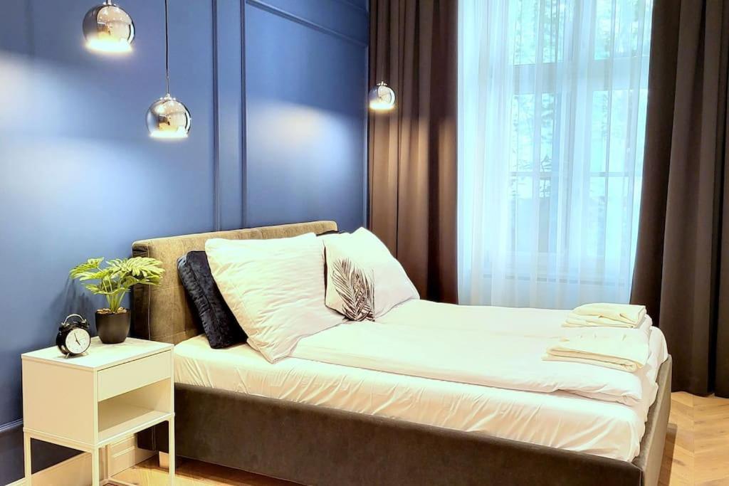 Exclusive, Unique Apartment, 2 Bathrooms, 105sqm *