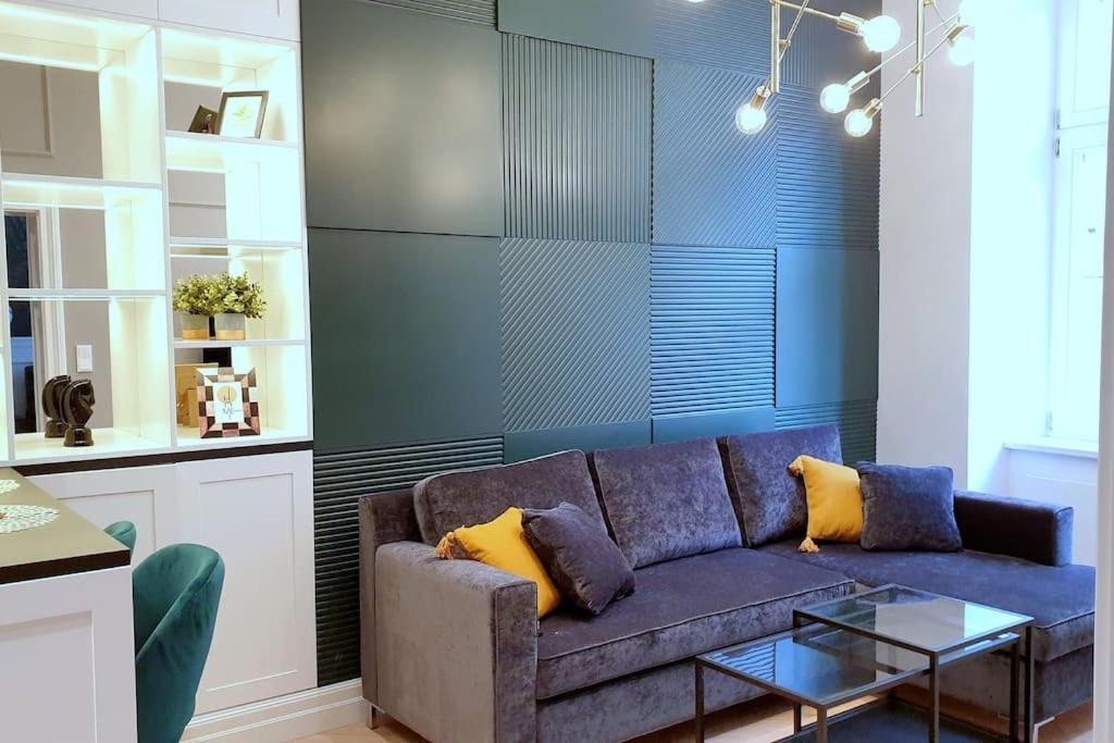 Exclusive, Unique Apartment, 2 Bathrooms, 105sqm Apartment